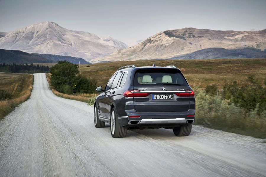  BMW X7 xDrive40i (G07) 2017 года  (WW) (фото 12 из 101)